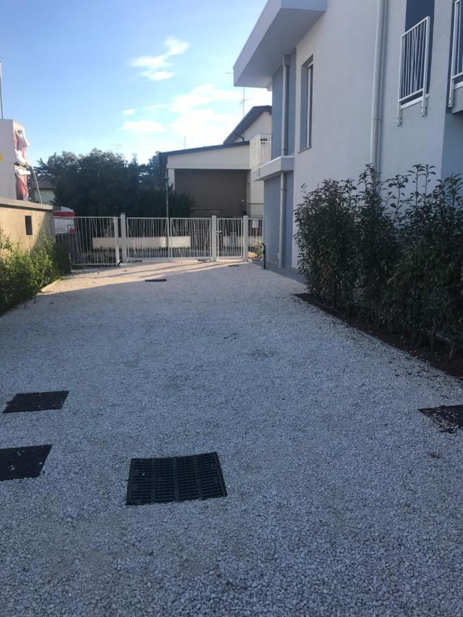 Villa Karolina Desenzano del Garda Eksteriør billede
