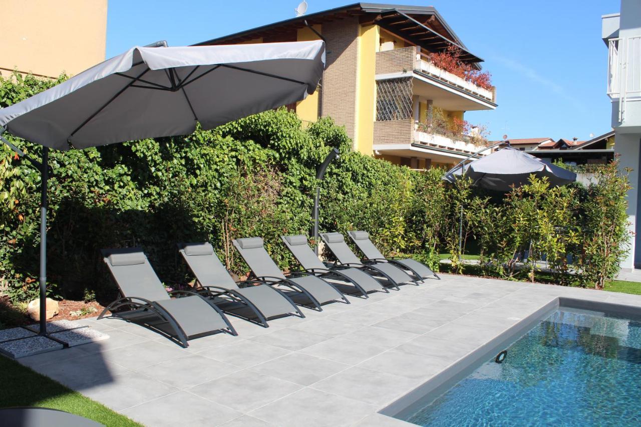 Villa Karolina Desenzano del Garda Eksteriør billede