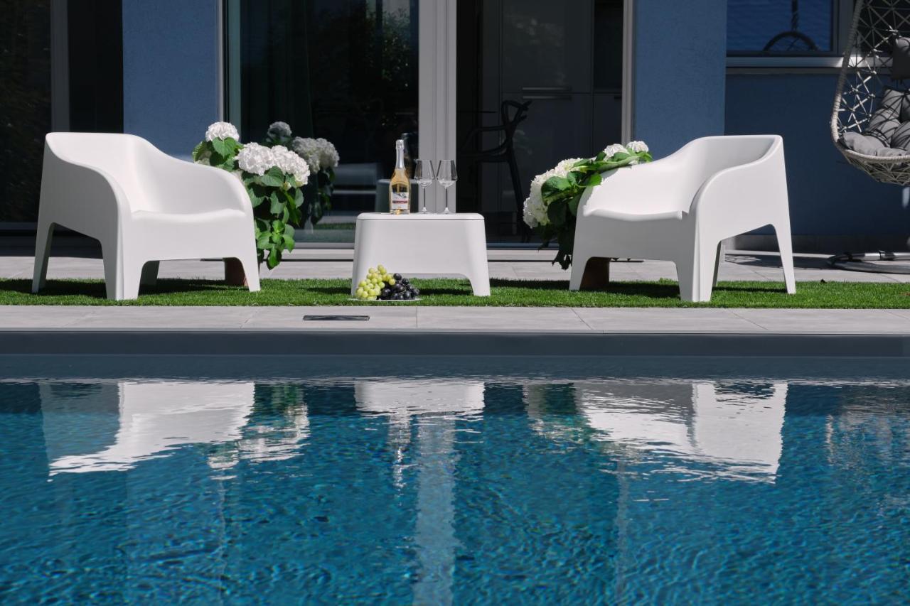 Villa Karolina Desenzano del Garda Eksteriør billede