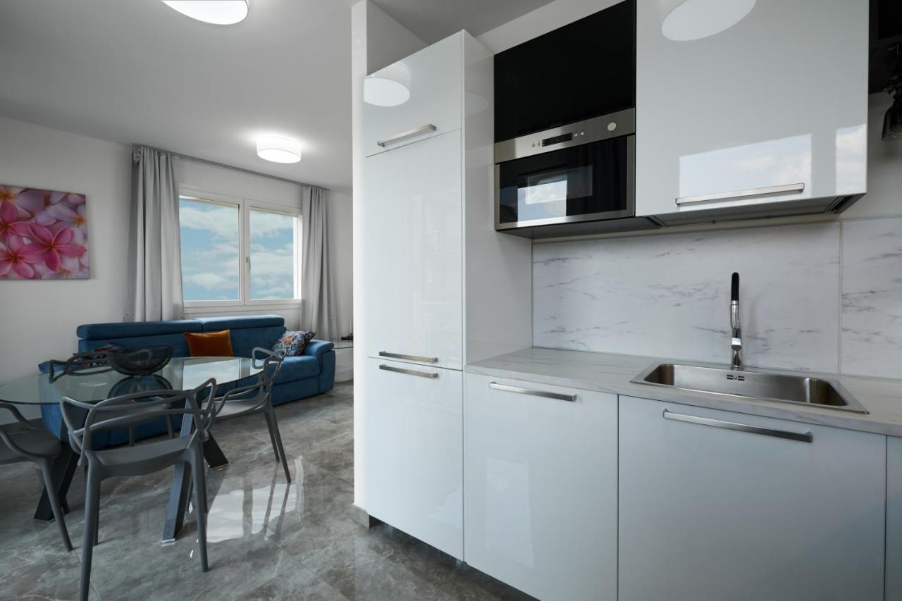 Villa Karolina Desenzano del Garda Eksteriør billede